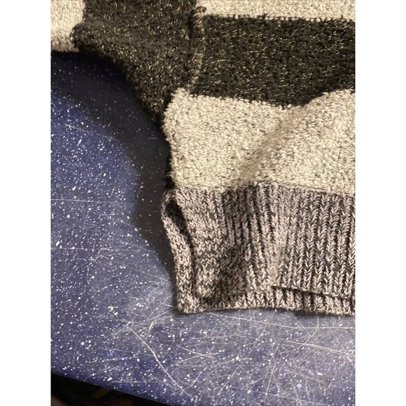Free People Sz XS Crop Colorblock Sweater Wide Neck Gray Black White Reverse Hem - Picture 7 of 9